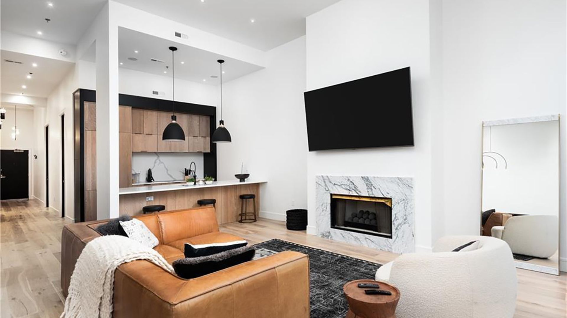 127 N Tryon St #414 living room