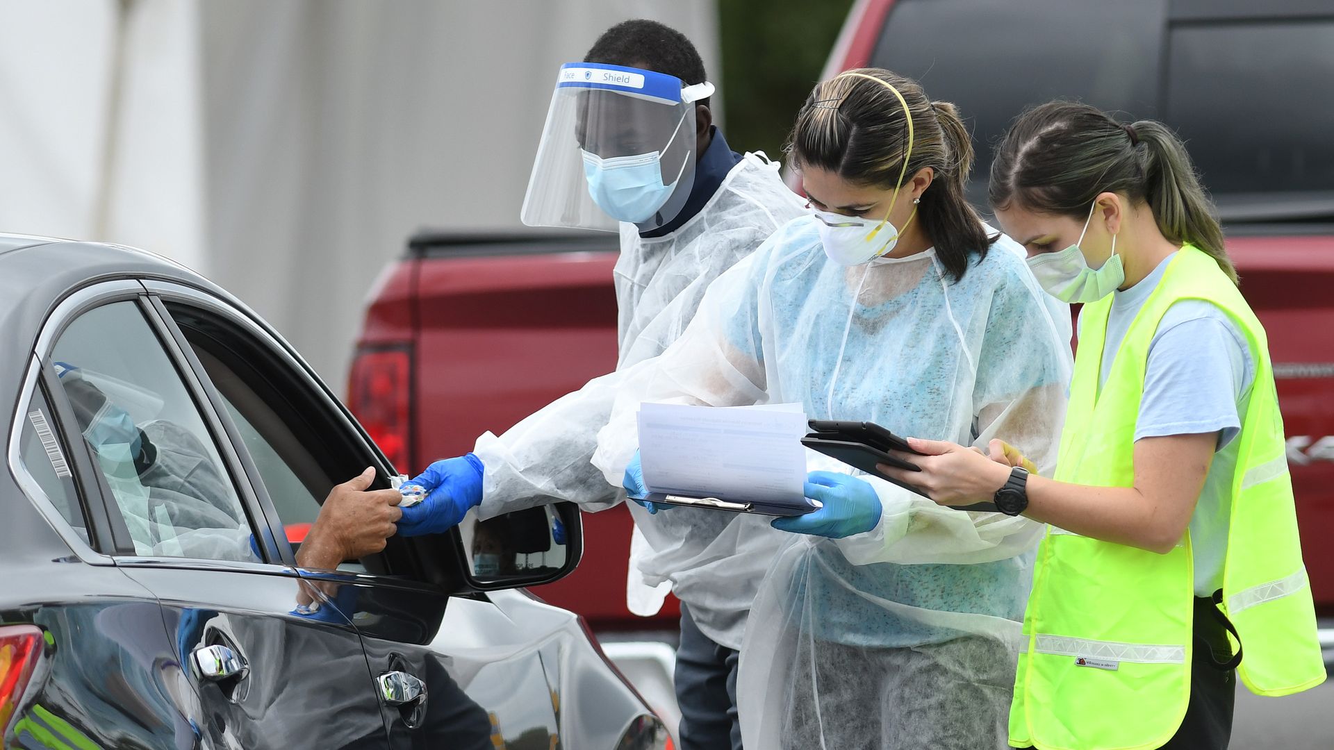 Rapid coronavirus testing in Florida. Photo: Paul Hennessy/NurPhoto via Getty Images