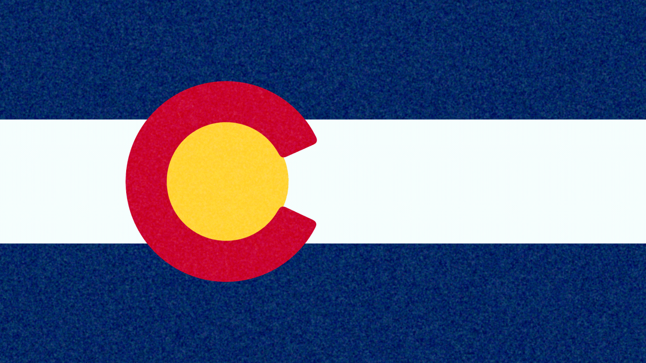 Animated illustration of the Colorado flag. The C and sun change into the number 150 and back.