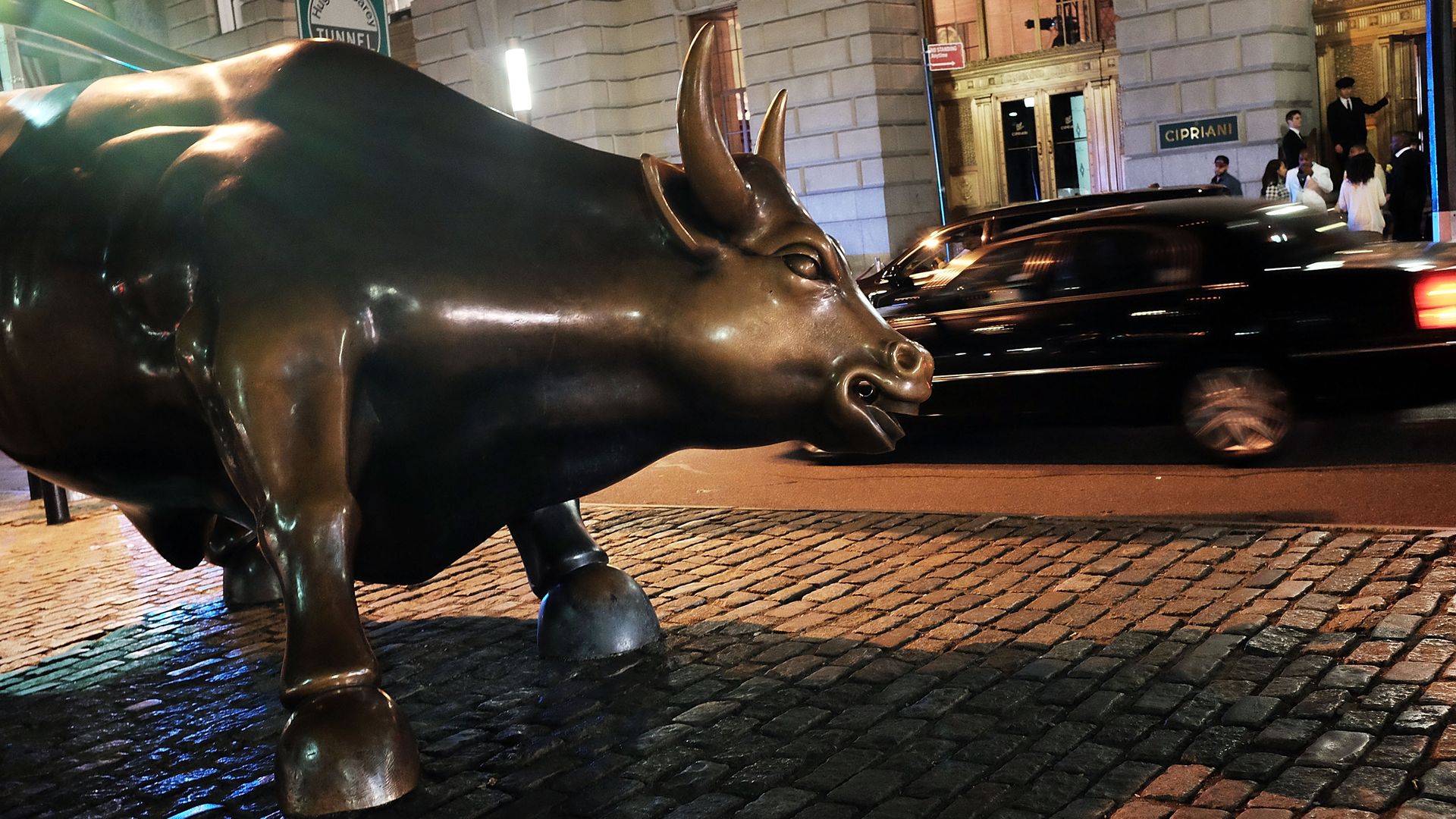 The iconic Wall Street bull.
