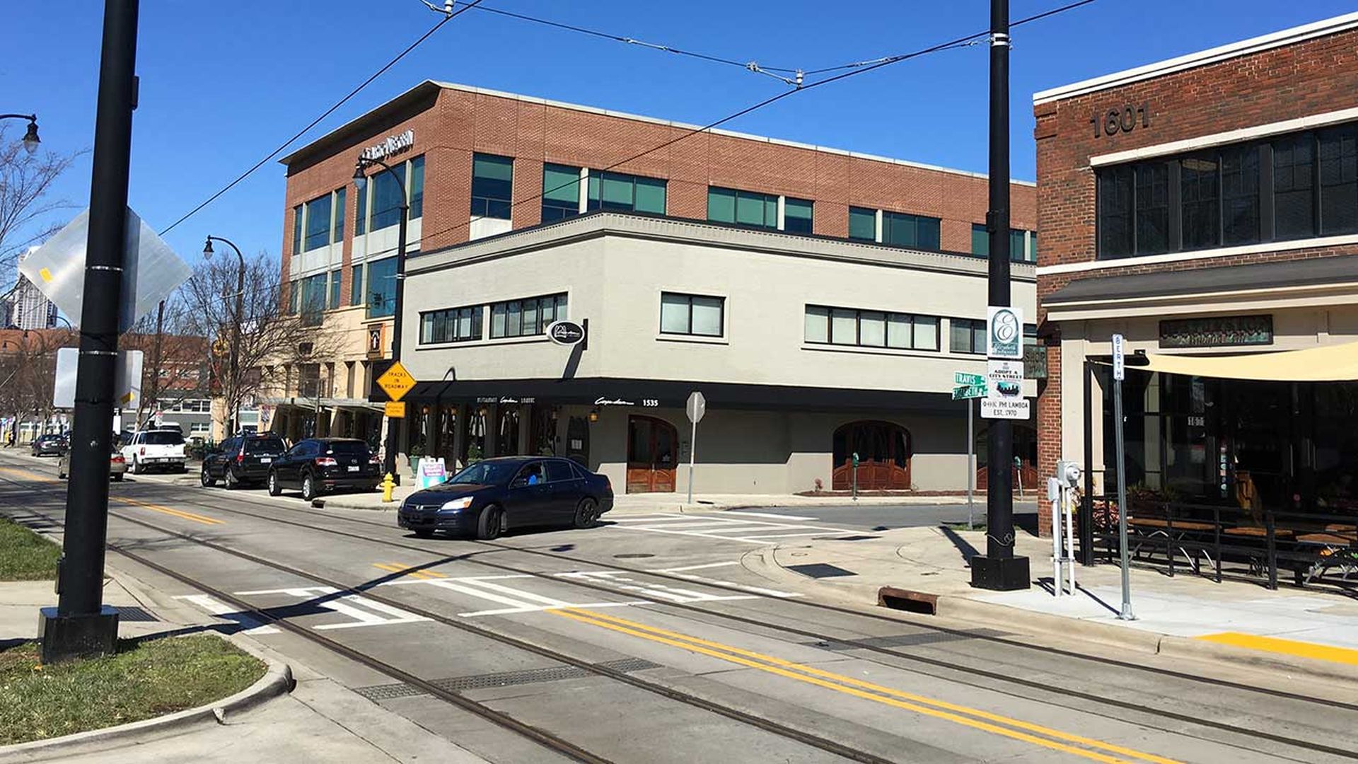 elizabeth-restaurant-strip