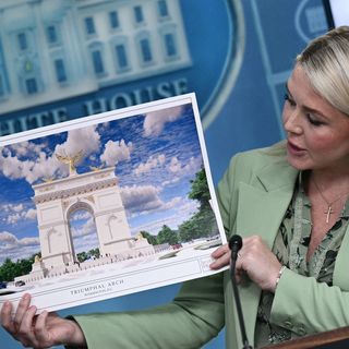 Trump says proposed Washington arch to become sniper, drone facility