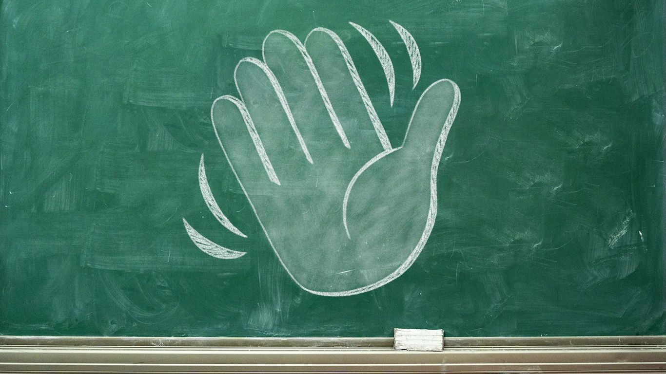 Iowa school staff shortages expected to persist in 2022 - Vimarsana News