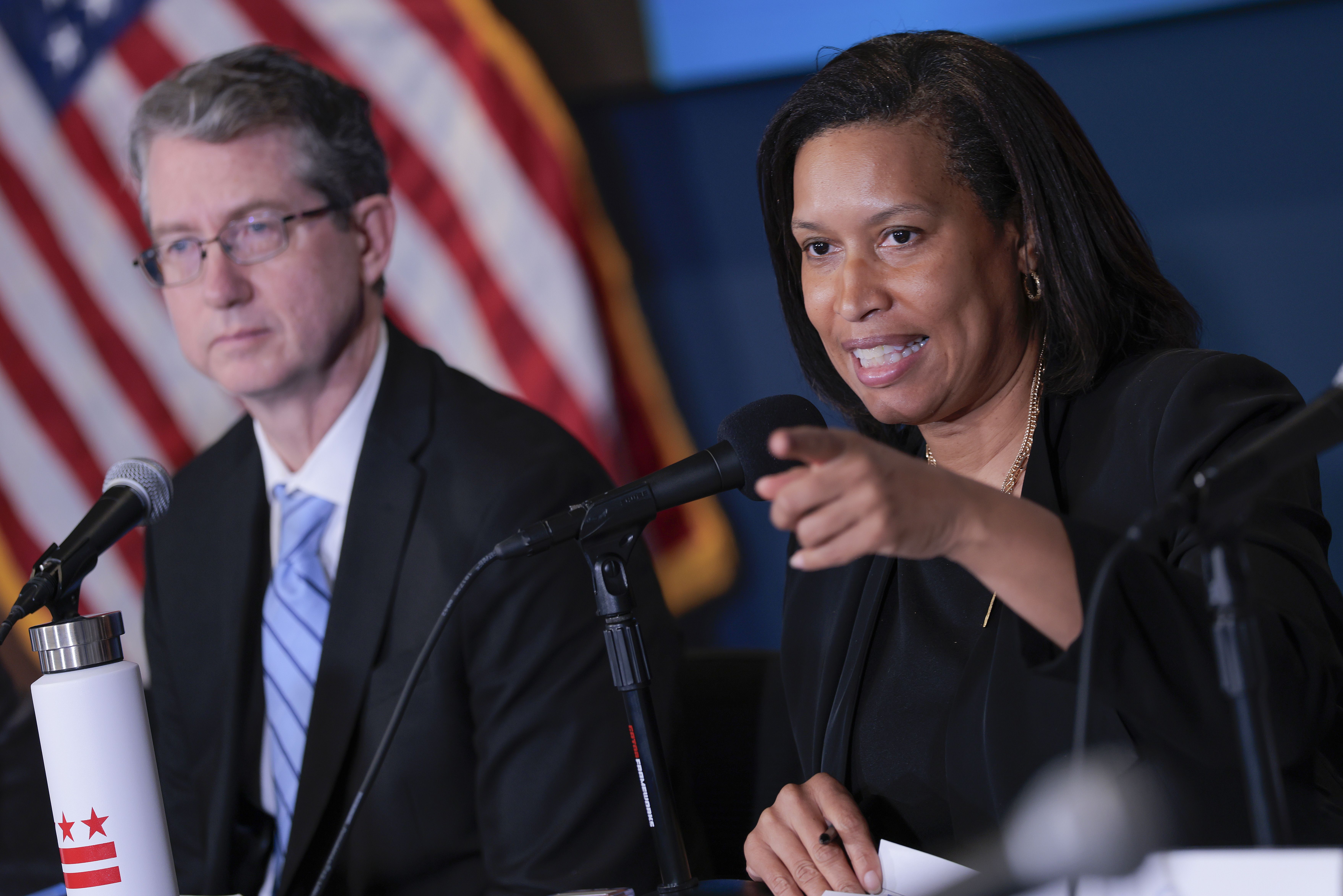 axios.com - Cuneyt Dil - D.C. mayor pitches first budget drop since Great Recession