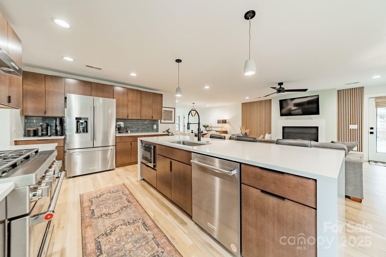 hot homes in charlotte