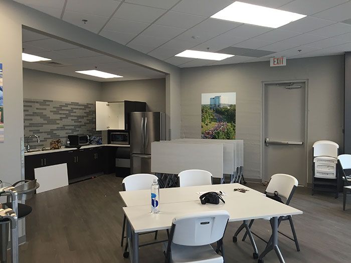 saras-y-caommunity-room