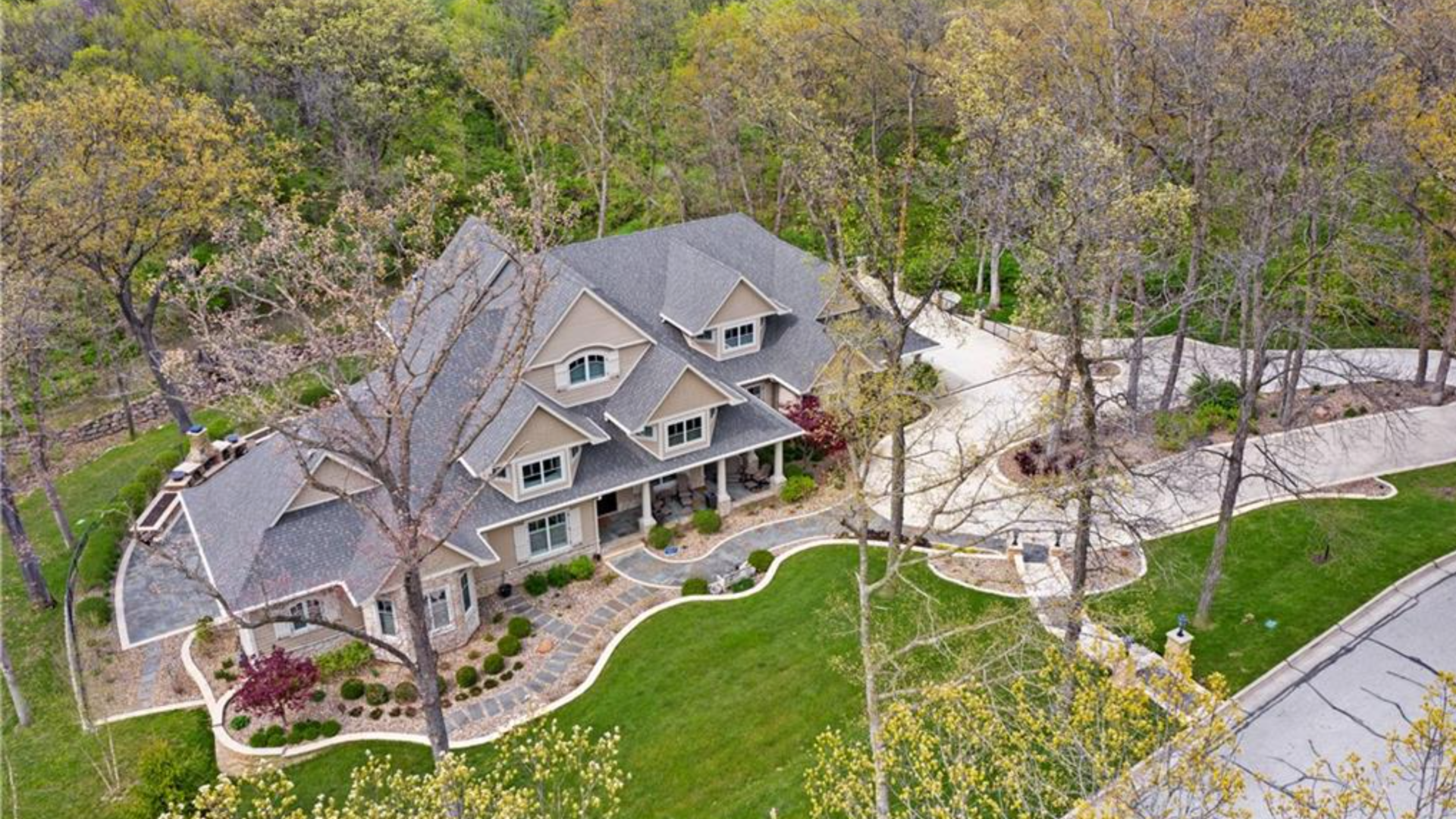 A photo of a home in Urbandale.