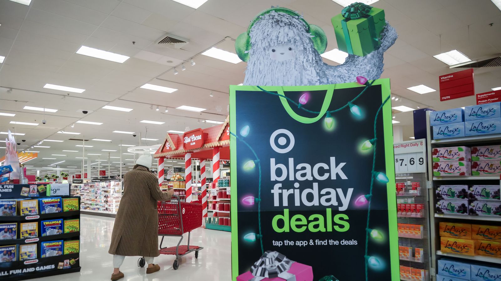 Black Friday 2025 hours, deals for Walmart, Target, Kohl's, Lowe's