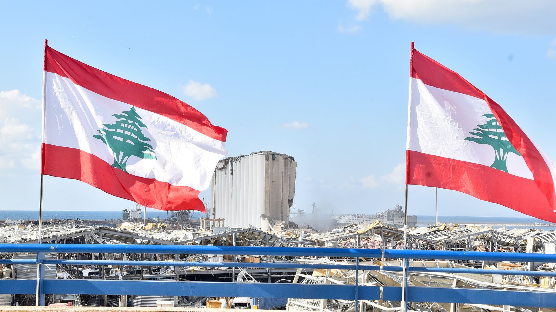 picture of lebanon flag