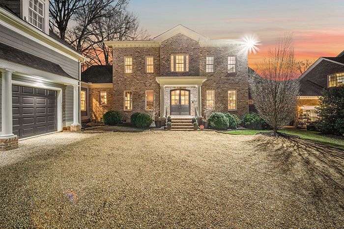 2927 Carmel Road exterior