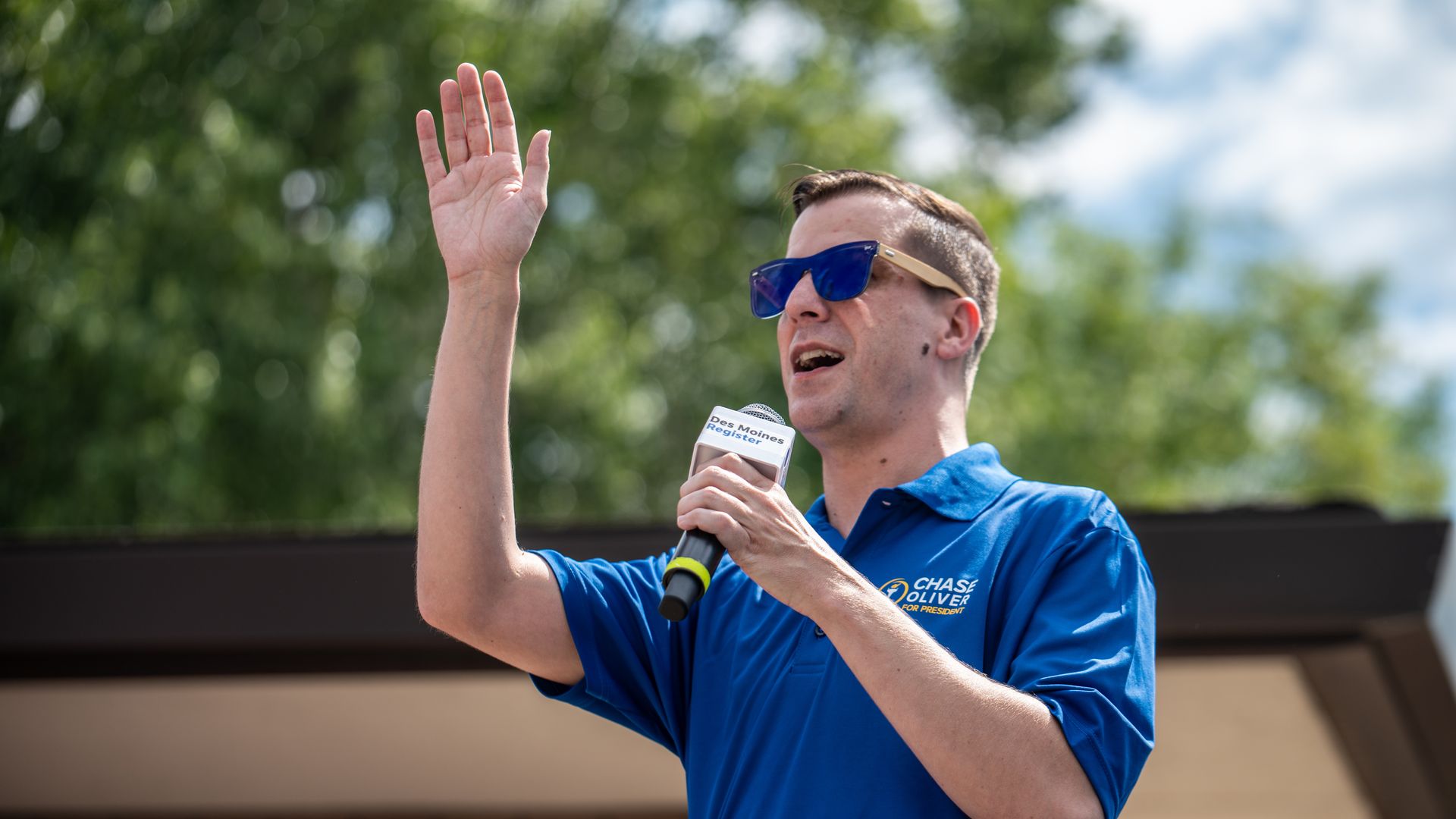 Chase Oliver, 2024 Libertarian presidential candidate, speaks at the Des Moines Register political s
