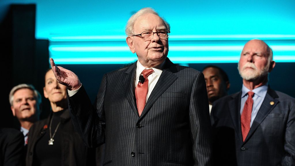 Warren Buffett releases annual letter, reassures investors about future
