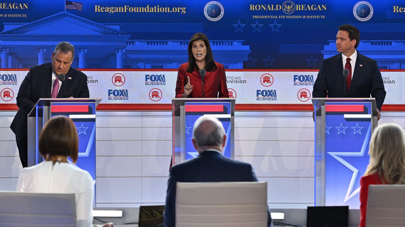 GOP candidates pounce on "Donald Duck" Trump at second debate