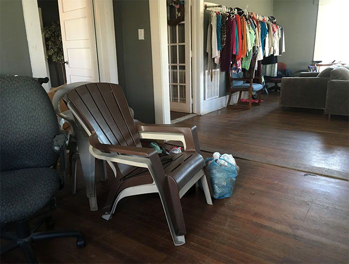 free-store-chairs