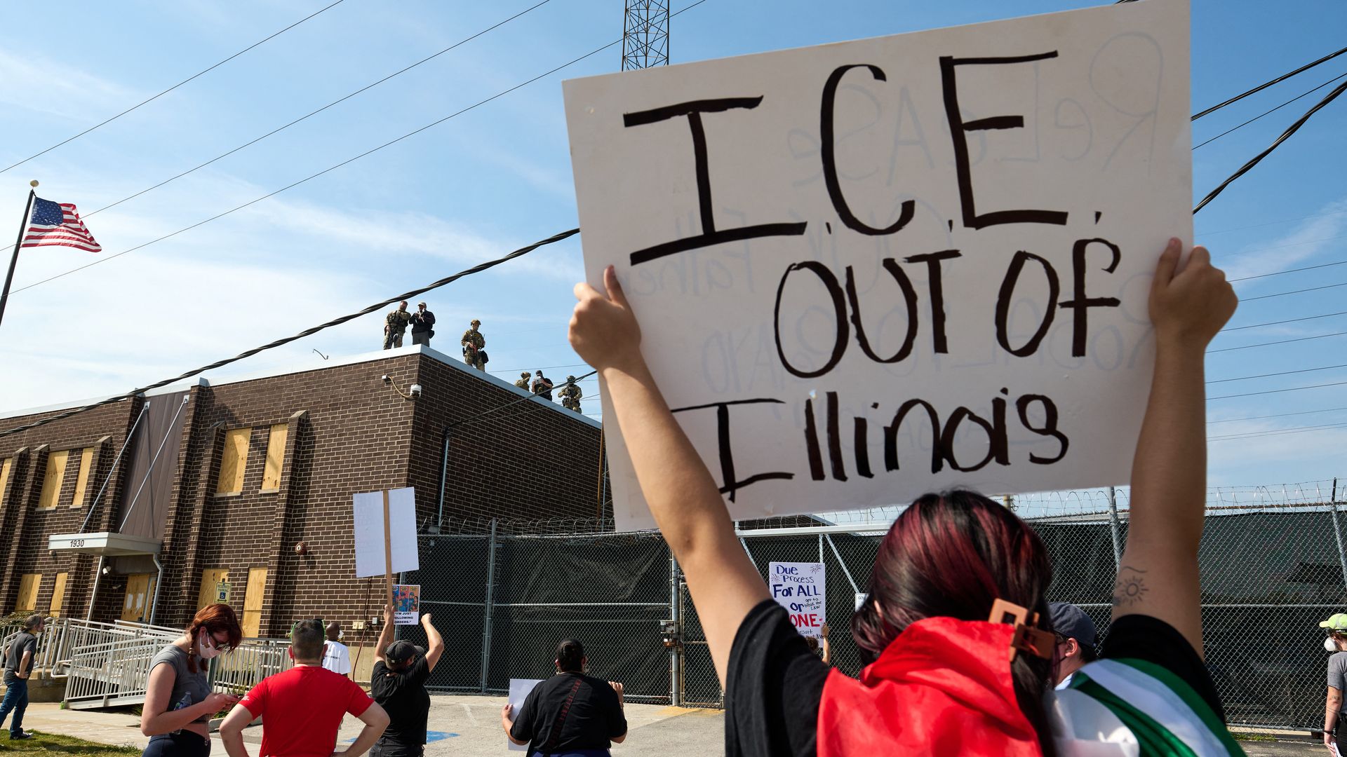 Protesters gather outside of the suburban Chicago ICE Detention Center in Broadview, IL after a morning of violent confrontations between federal agents and activists. Sept. 19, 2025. Photo: Dominic Gwinn/Middle East Images/AFP via Getty Images.