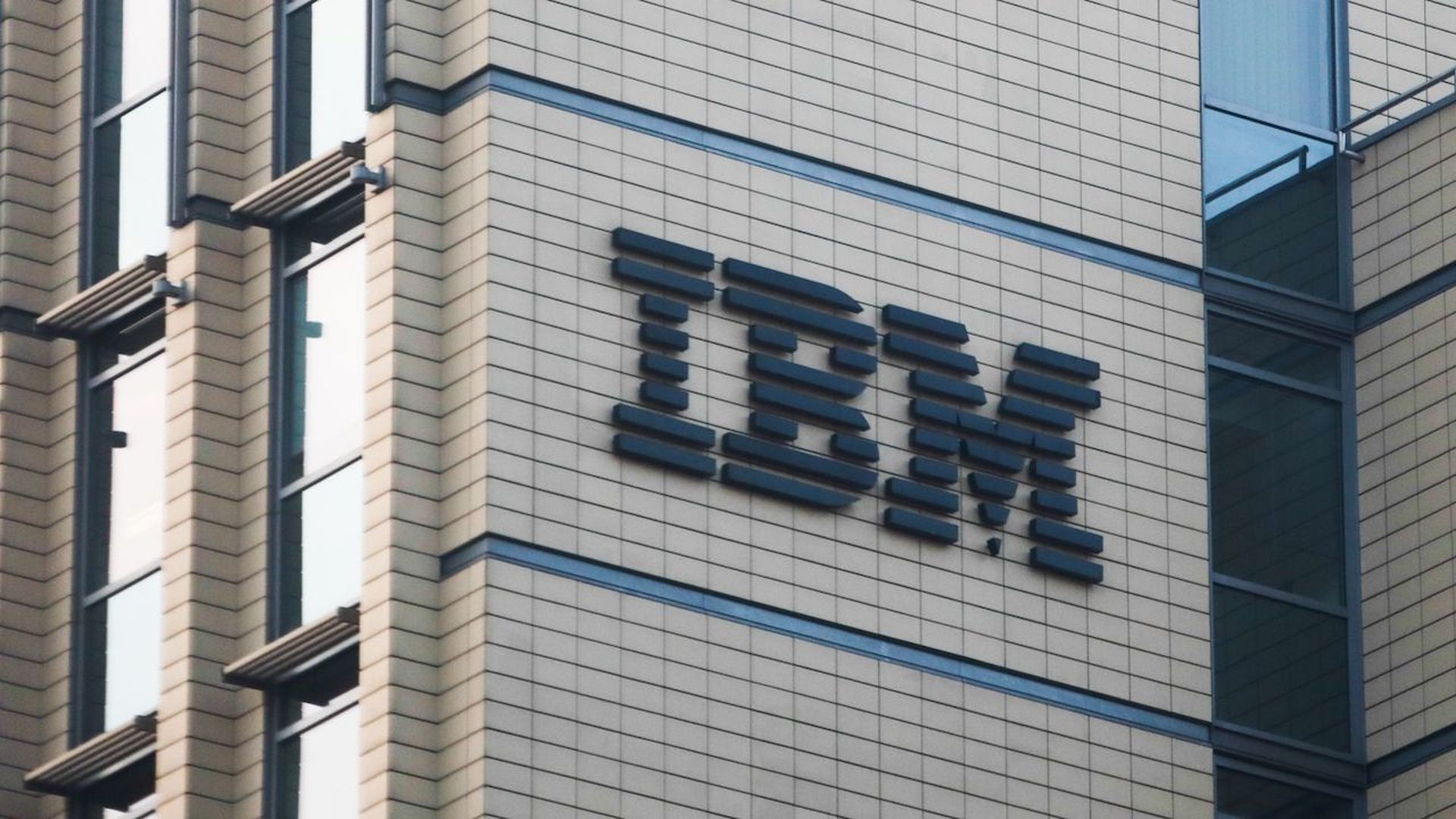 Photo of the IBM logo on a building