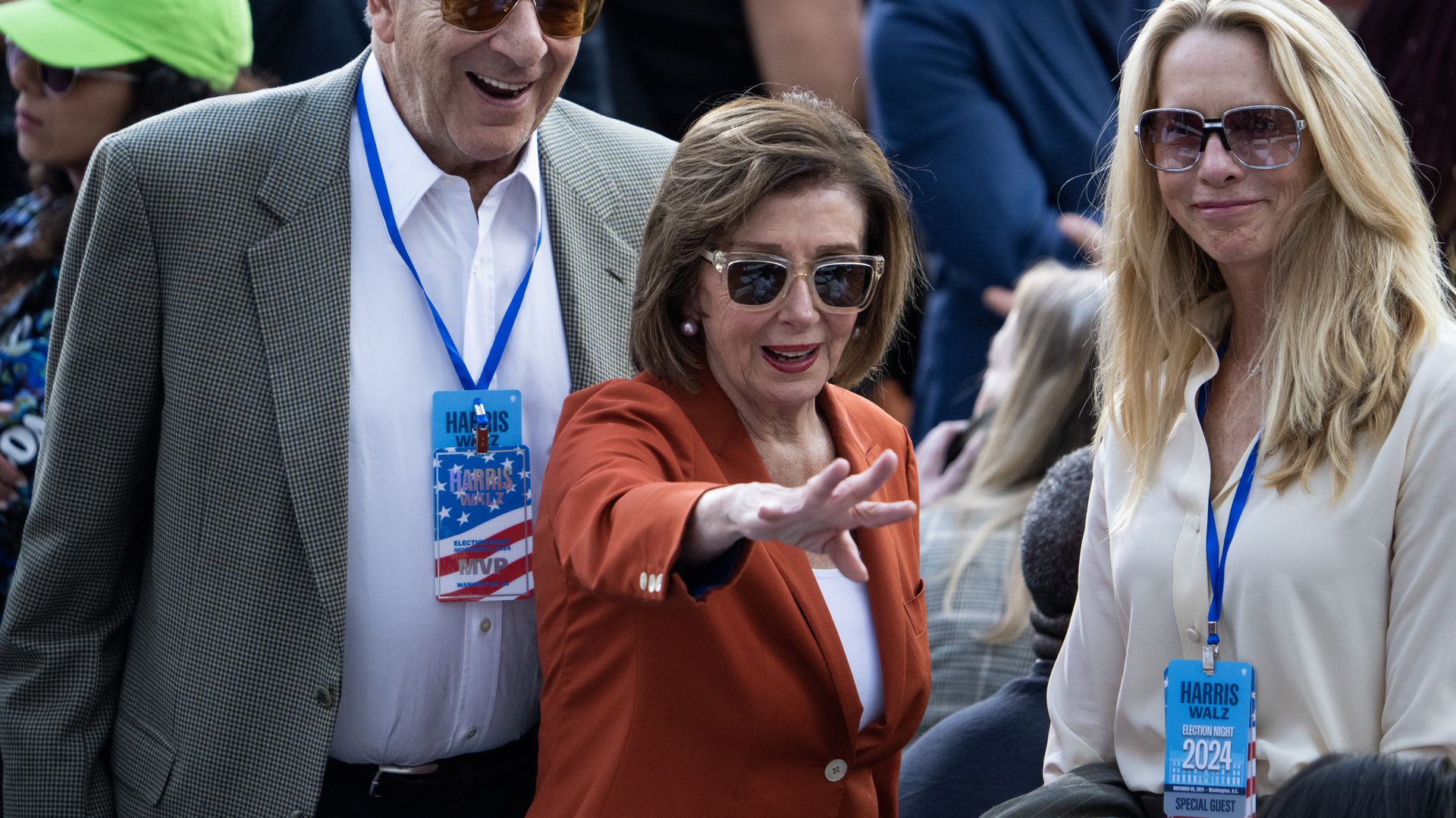 Pelosi takes a handsoff role in House Dems' internal battles