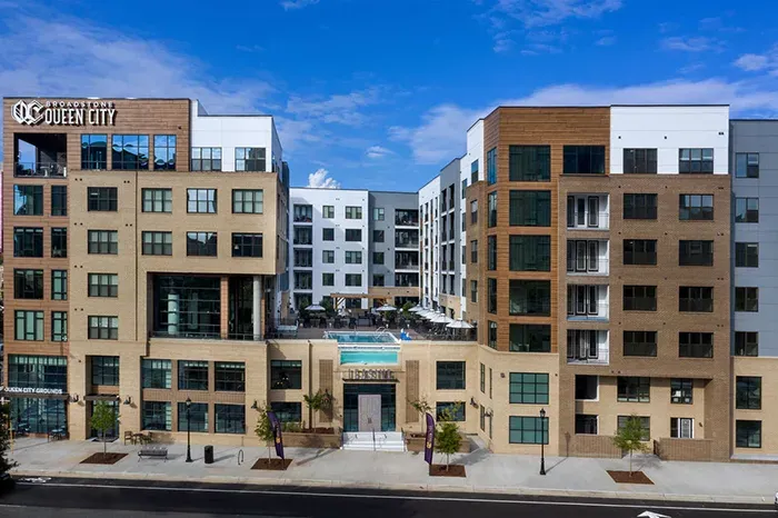 Broadstone QueenCity exterior