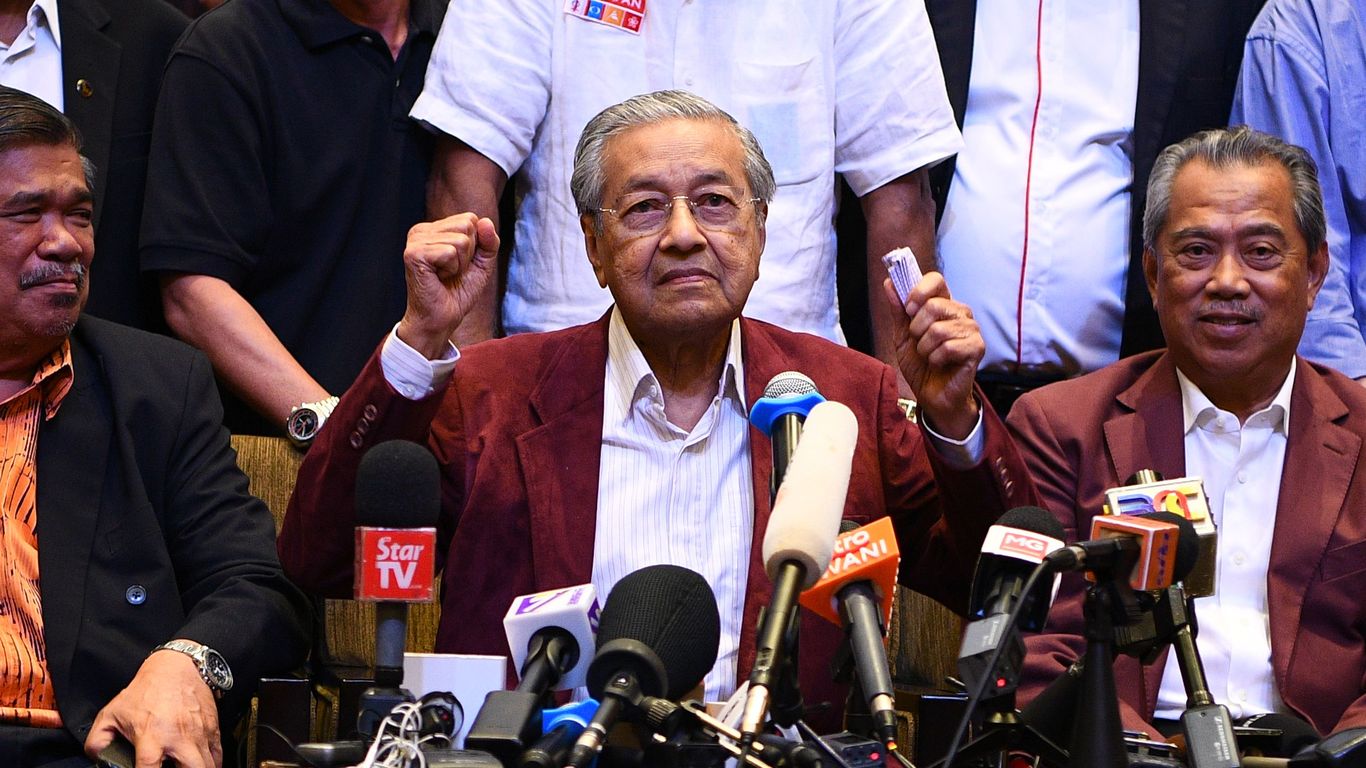 Malaysian opposition wins stunning election victory