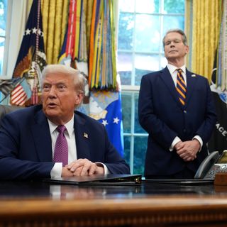 Trump Headlines Star-Studded America Business Forum in Miami