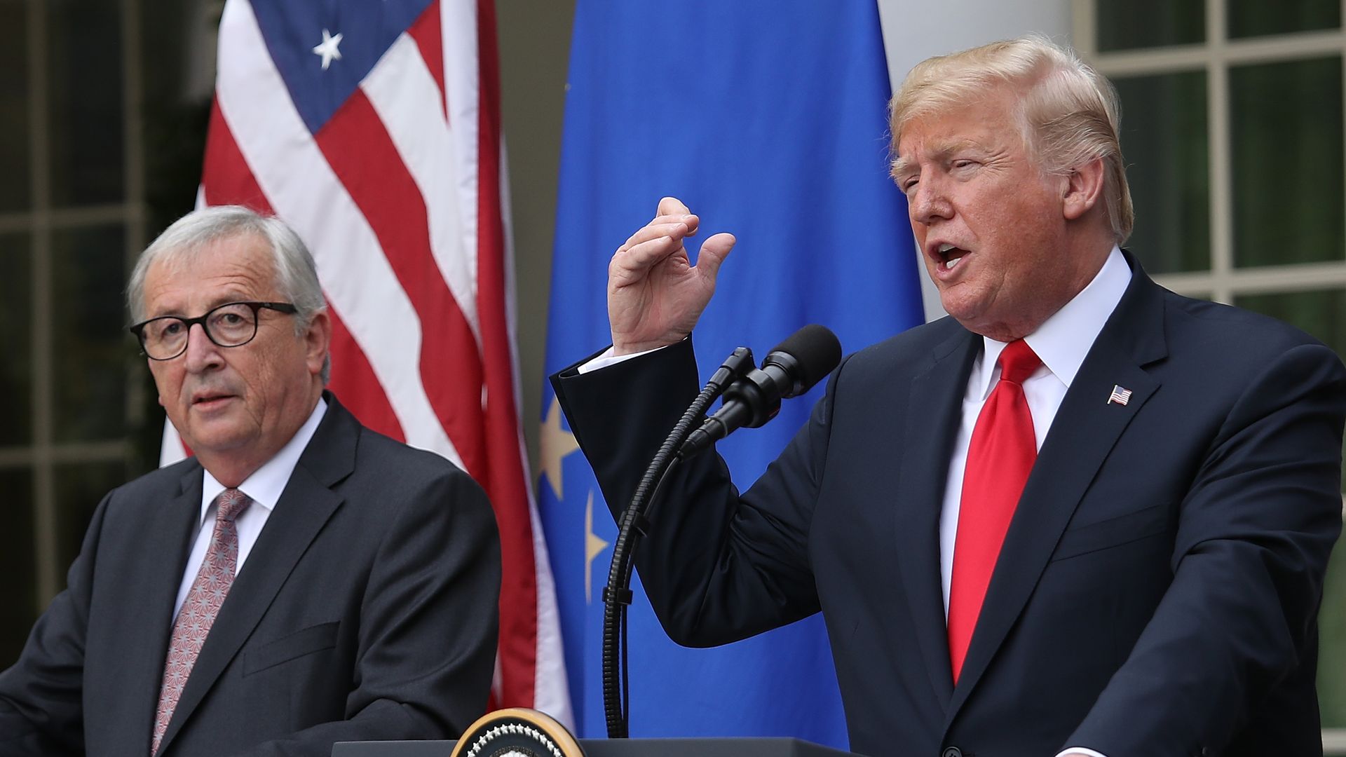 Trump and European Commission President Juncker in the Rose Garden