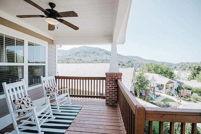 Blue Ridge Bungalow! porch