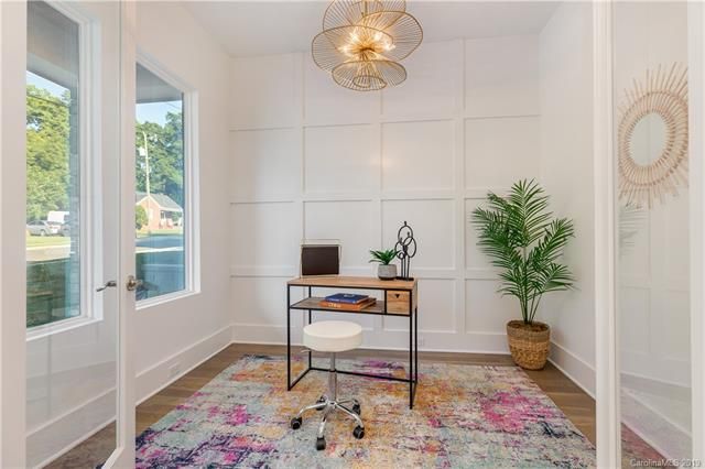 4118 Commonwealth office