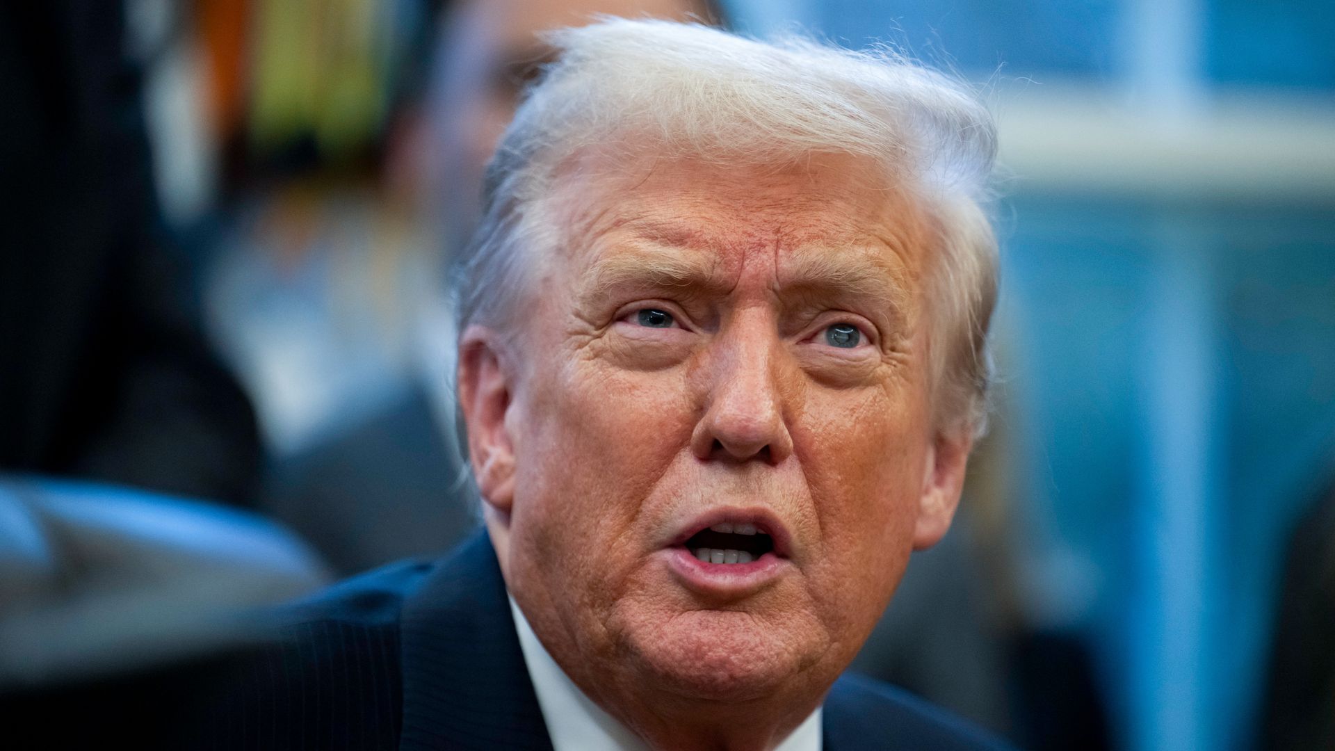 Trump photographed while speaking