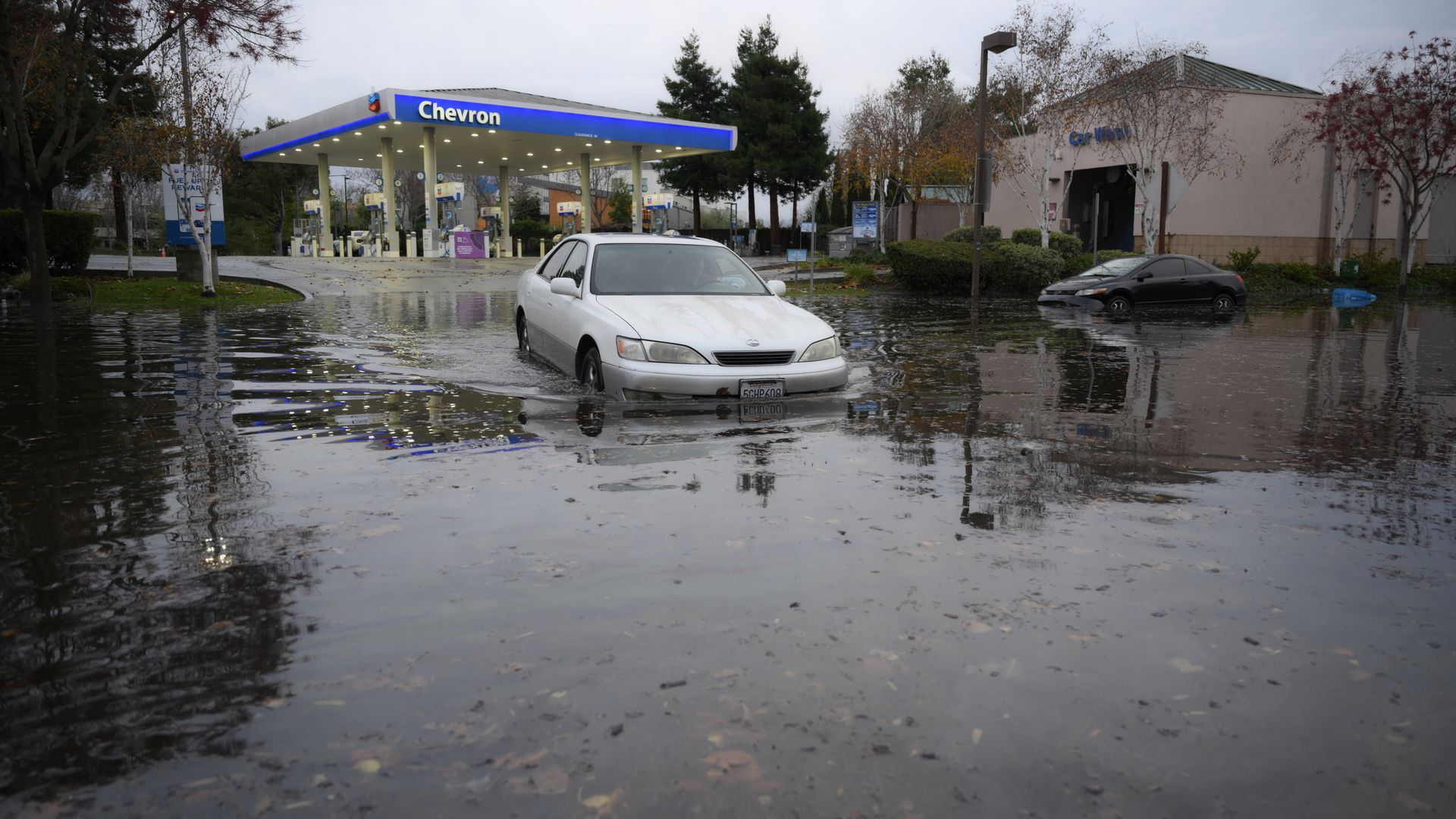 Christmas storm floods Southern California, sparks evacuations: Photos
