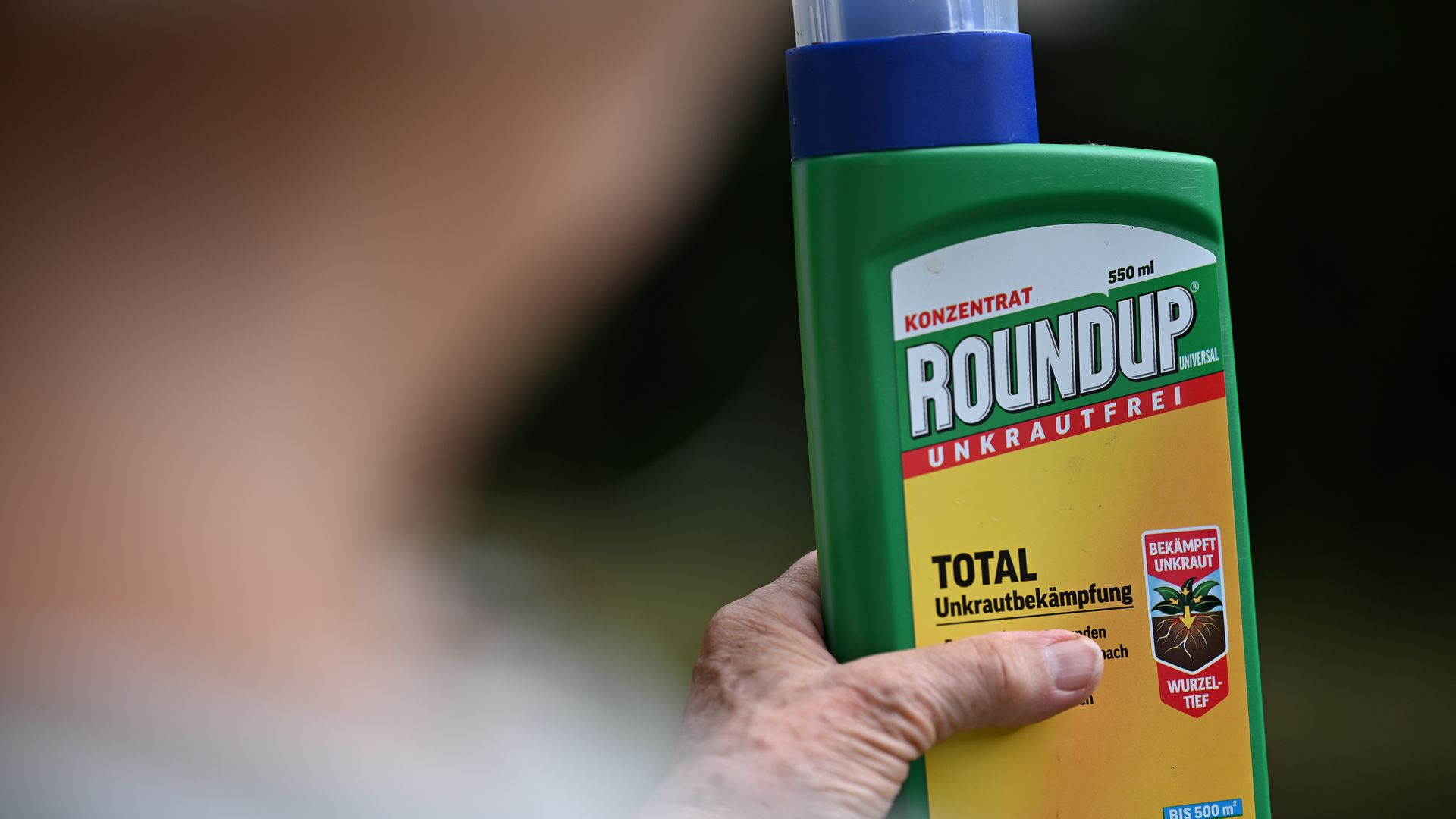 Roundup weedkiller