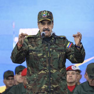 "It looks weak": Some Democrats want their party to shut up and clap for Maduro's capture