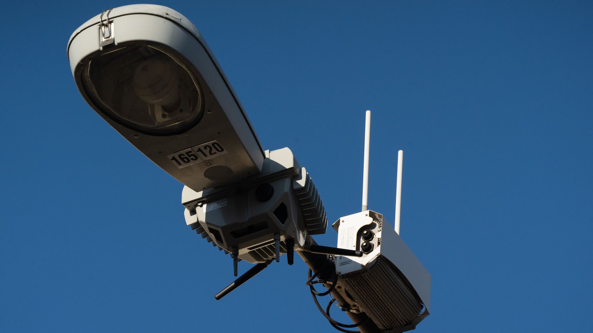 Smart streetlights in San Diego that include license plate readers