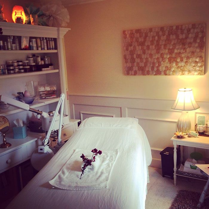 charlotte-sugaring-treatment-room