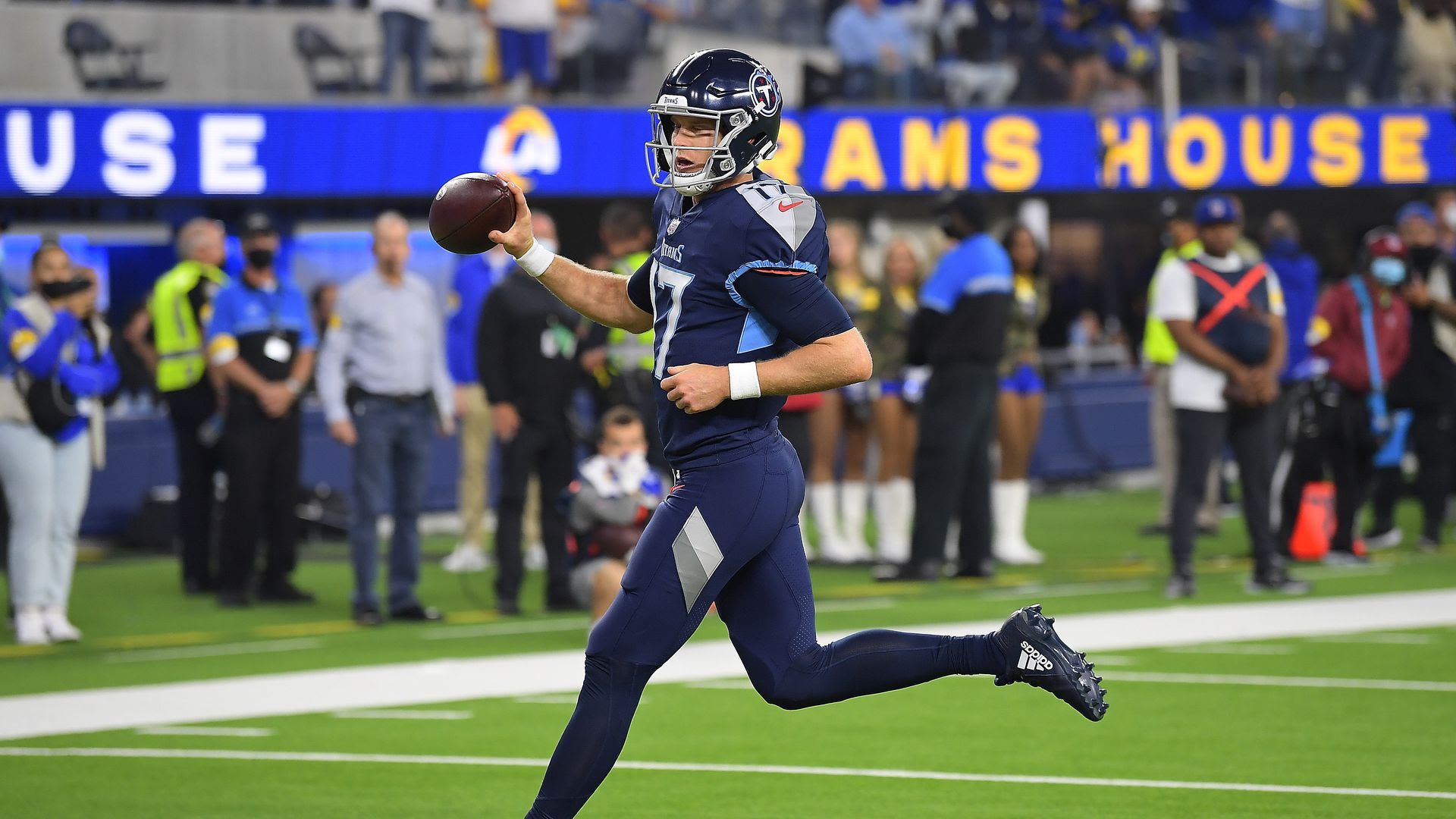 Titans quarterback Ryan Tannehill runs against the Rams on Sunday night.