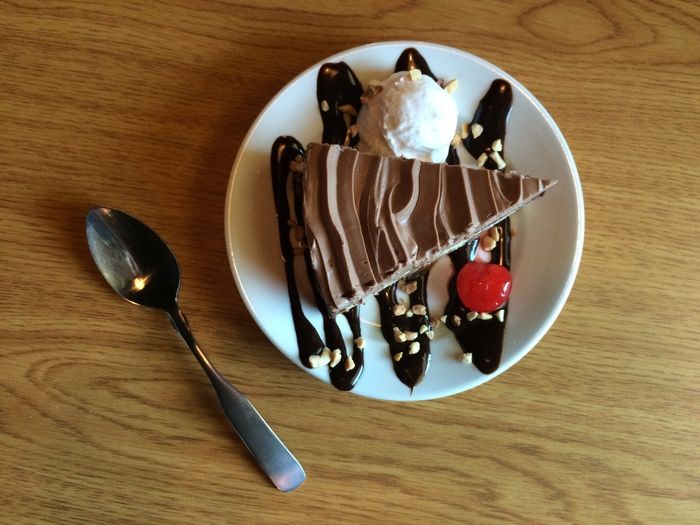 Bean Vegan Cuisine Kitty Cat cake