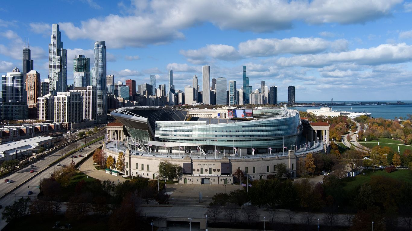 Chicago Bears Flirt With Building On The Lakefront - Axios Chicago