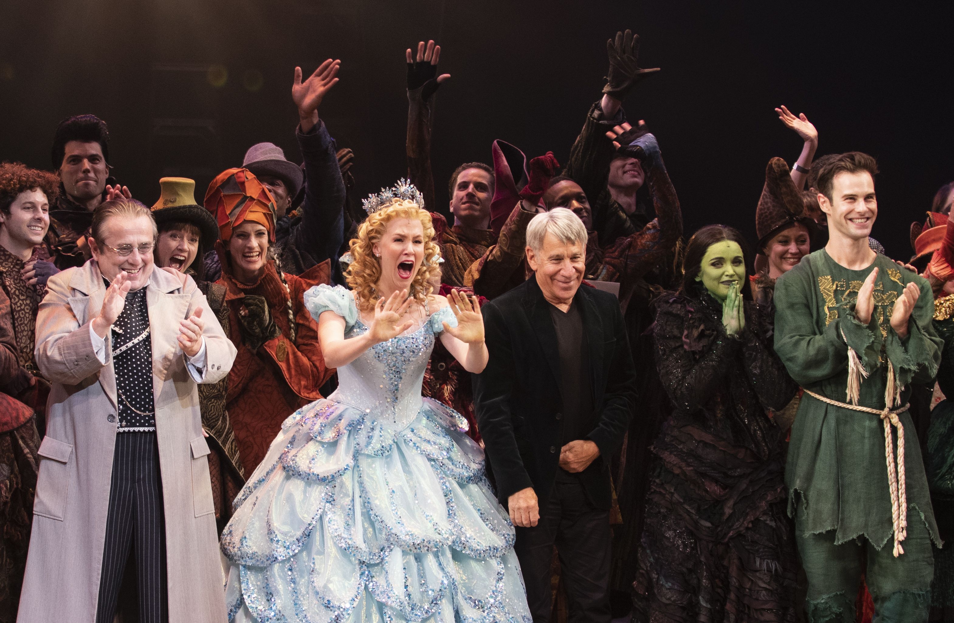 Picture of the "Wicked" cast