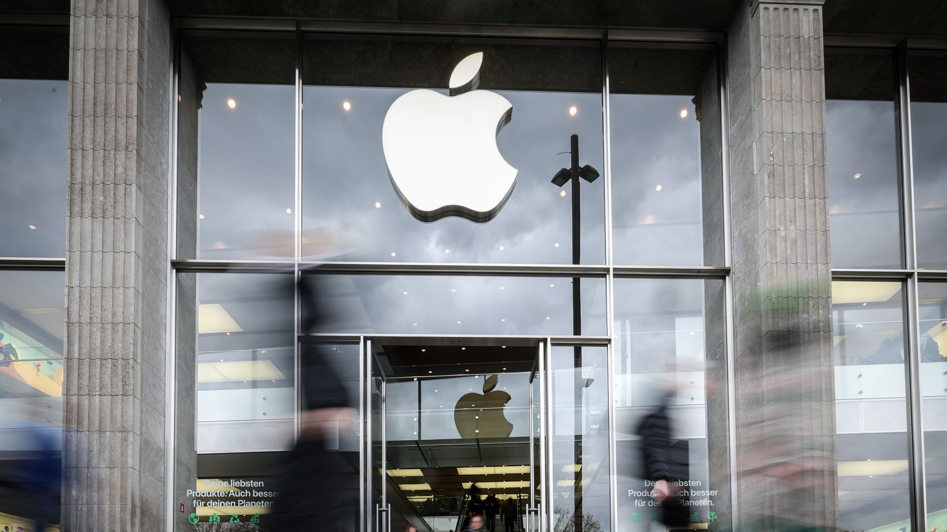 Apple Storefronts