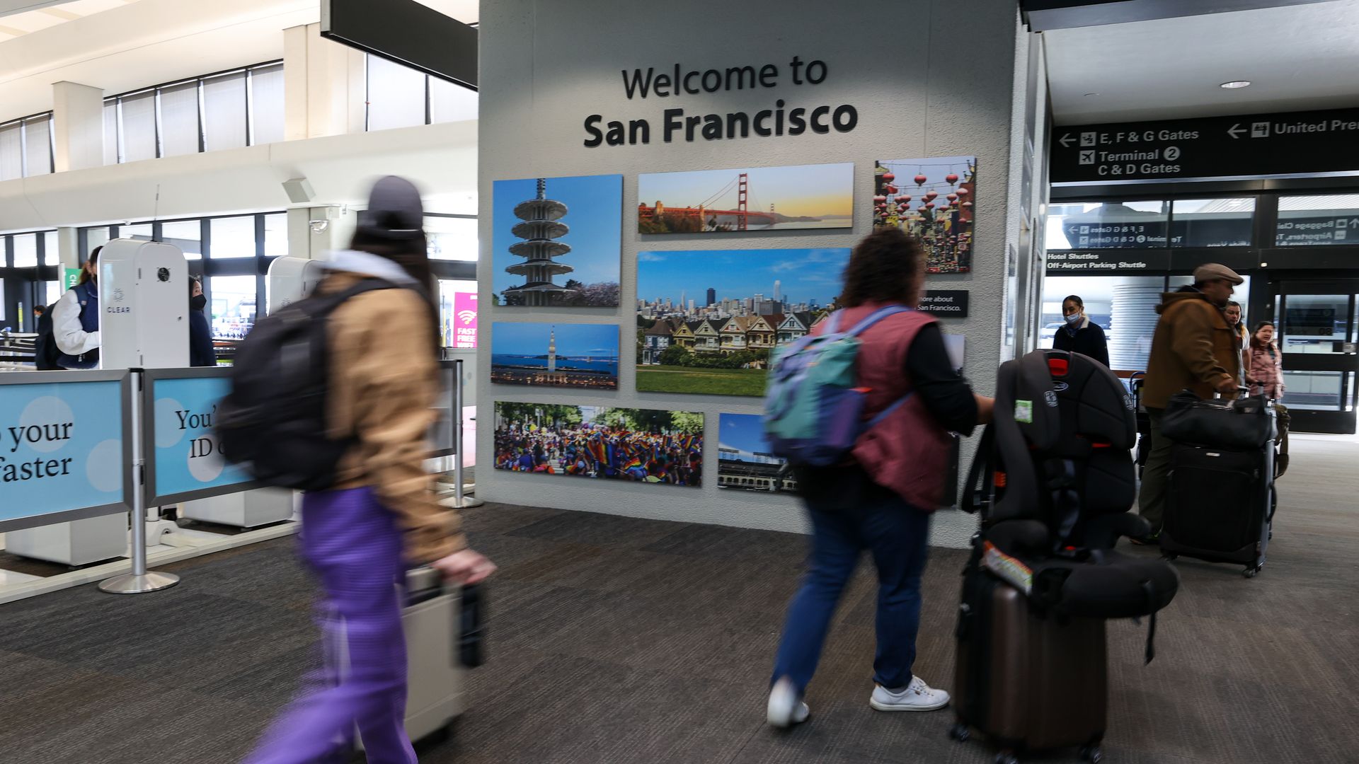 Passengers arriving at SFO