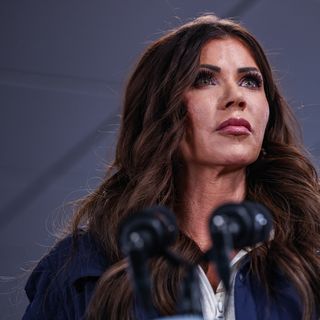 Republicans turn on Noem, demand resignation