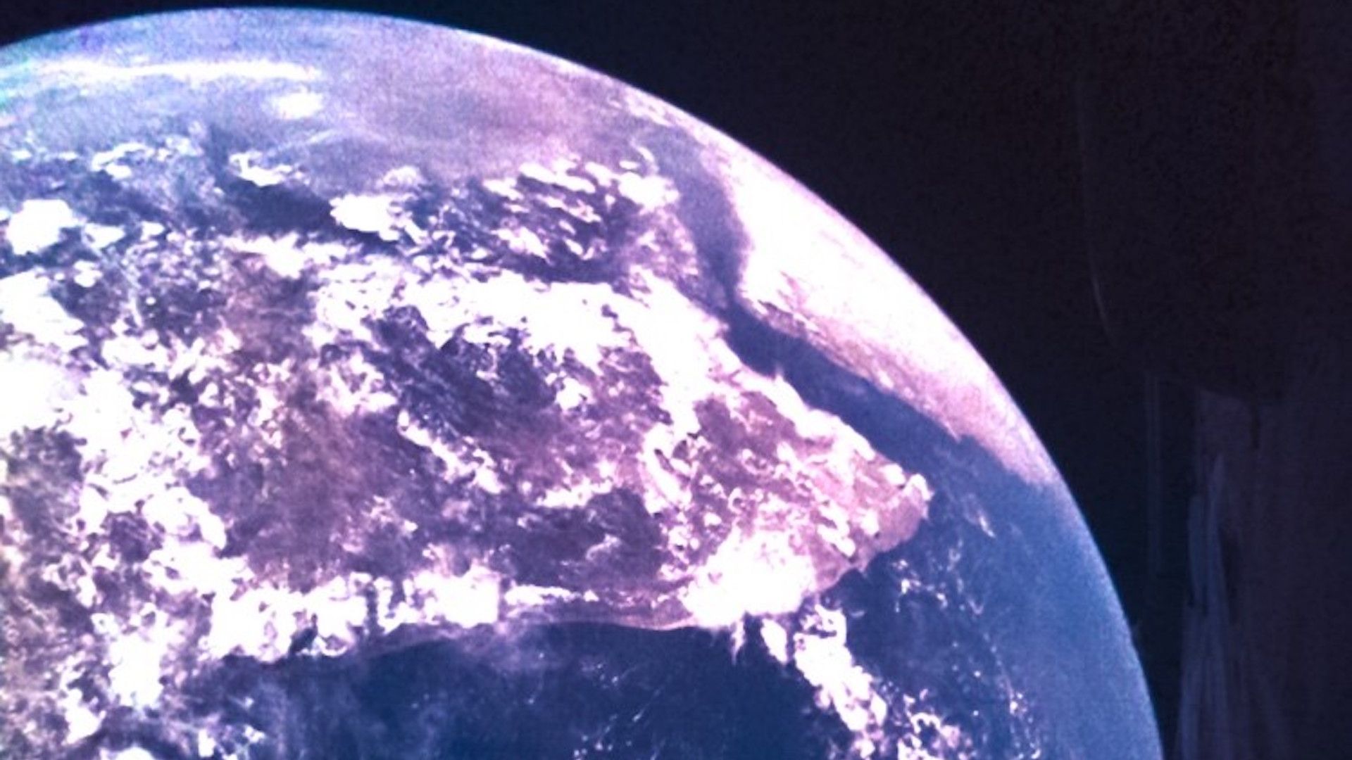 JUICE (left) and Earth from space