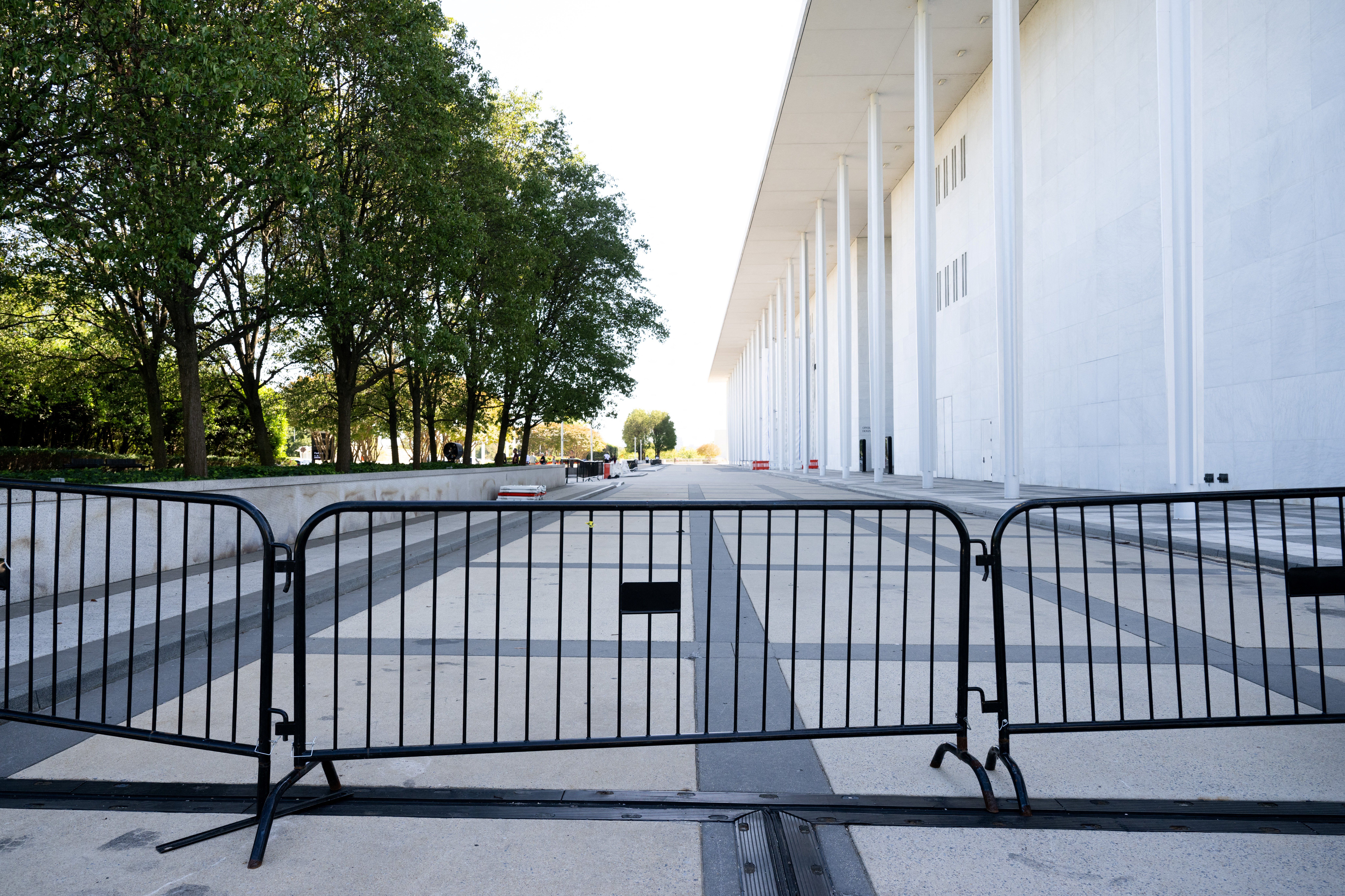 Kennedy Center fencing goes up amid demolition fears