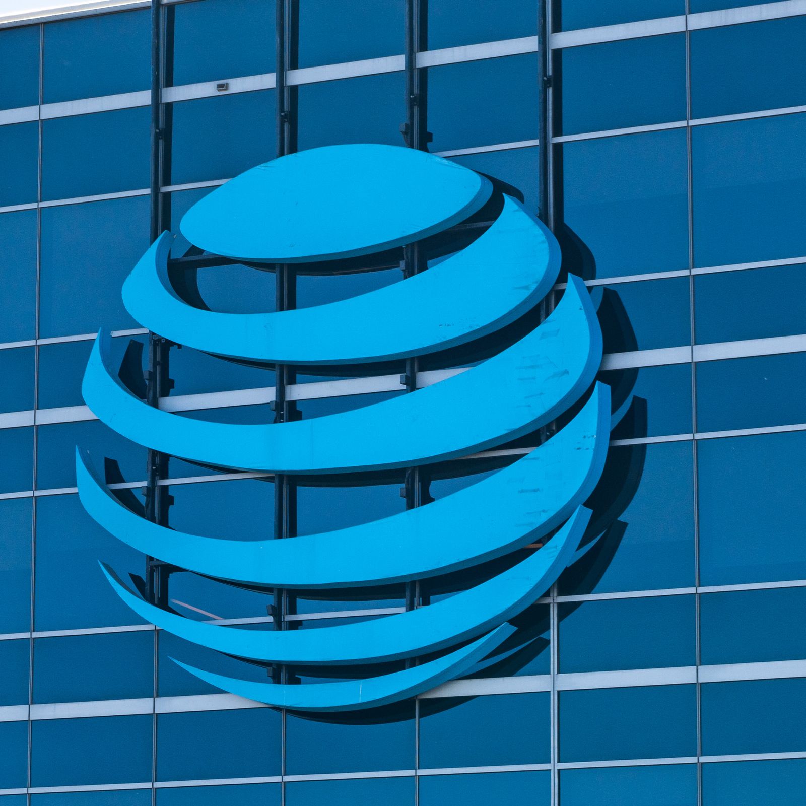 AT&T & TPG Capital Form New Entity to Operate AT&T's U.S. Video Unit