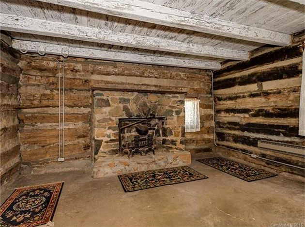 inside-log-cabin-home-for-sale