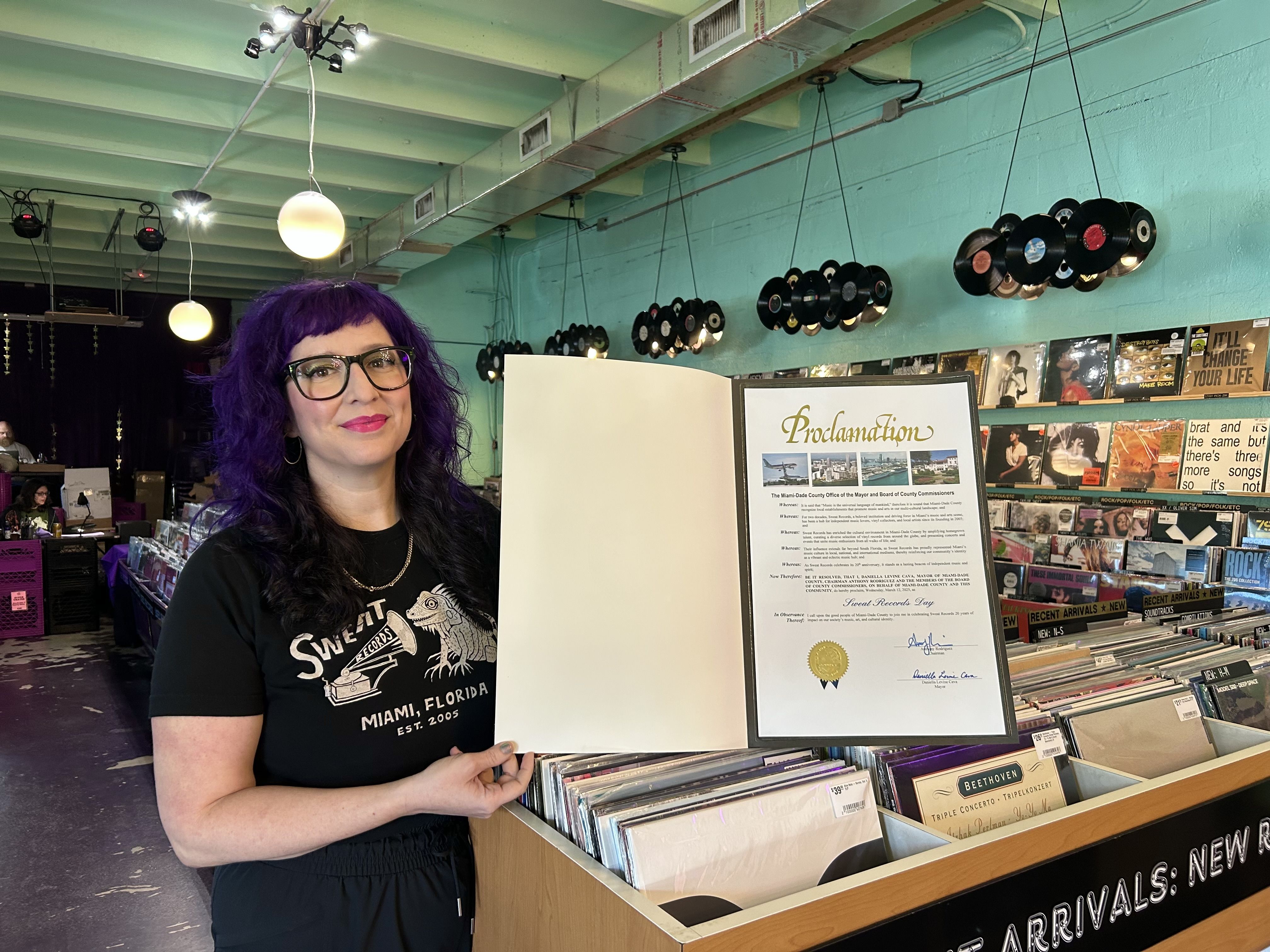 Lolo Reskin with her proclamation.