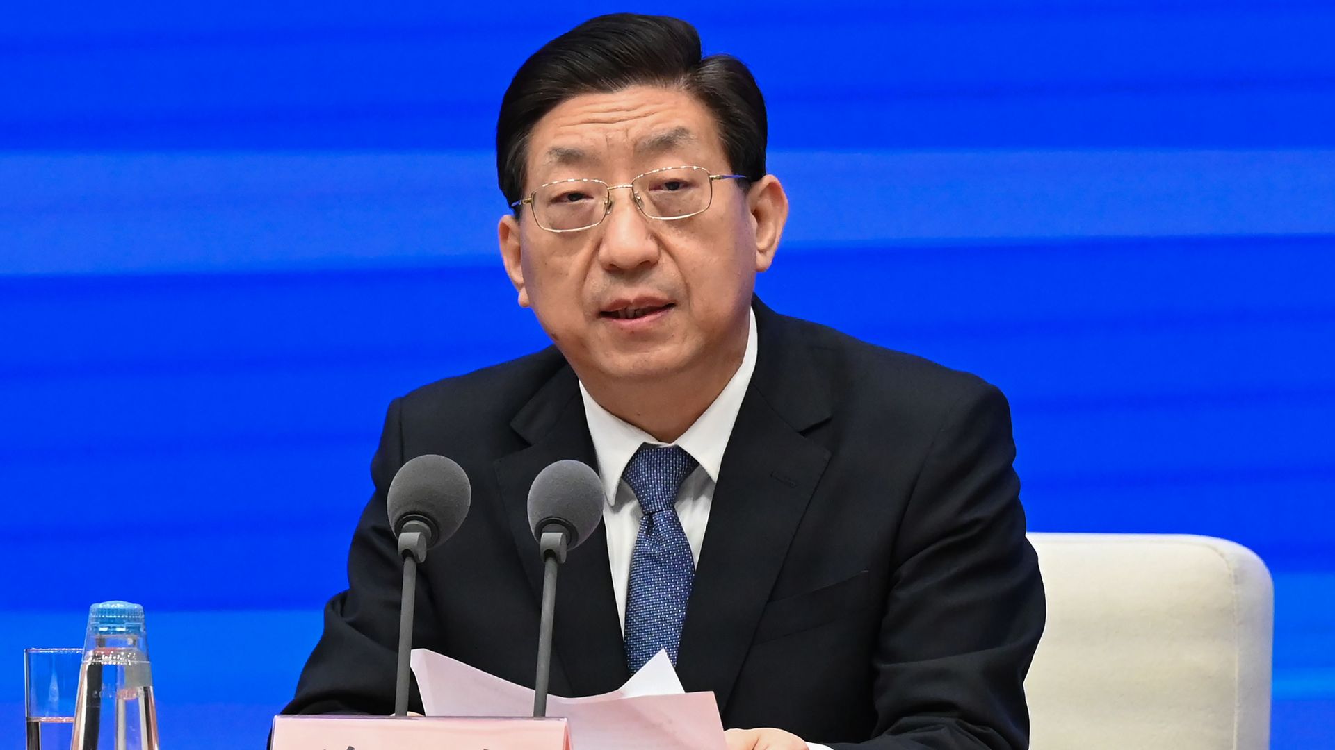  Zeng Yixin, Vice Minister of National Health Commission, Director of the vaccine R&D working group at a press conference in Beijing on December 31, 2020. 