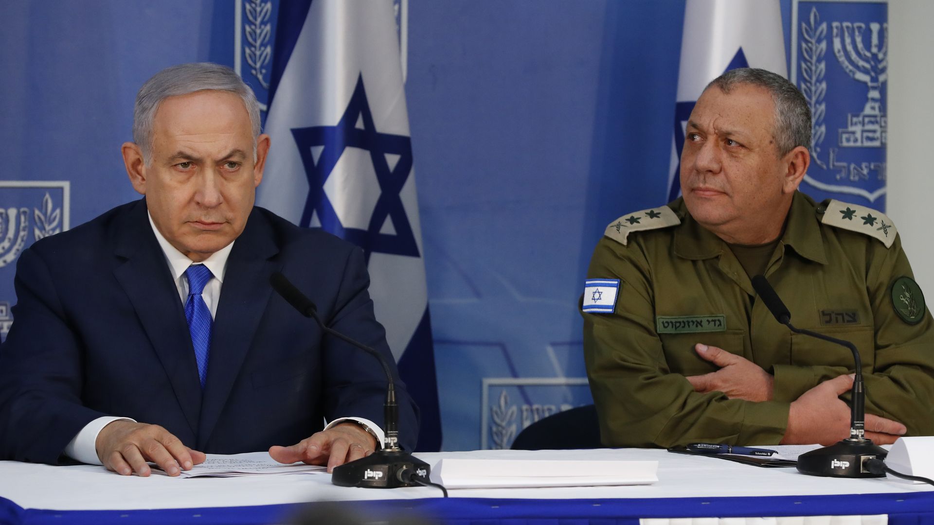 Gadi Eizenkot with Benjamin Netanyahu