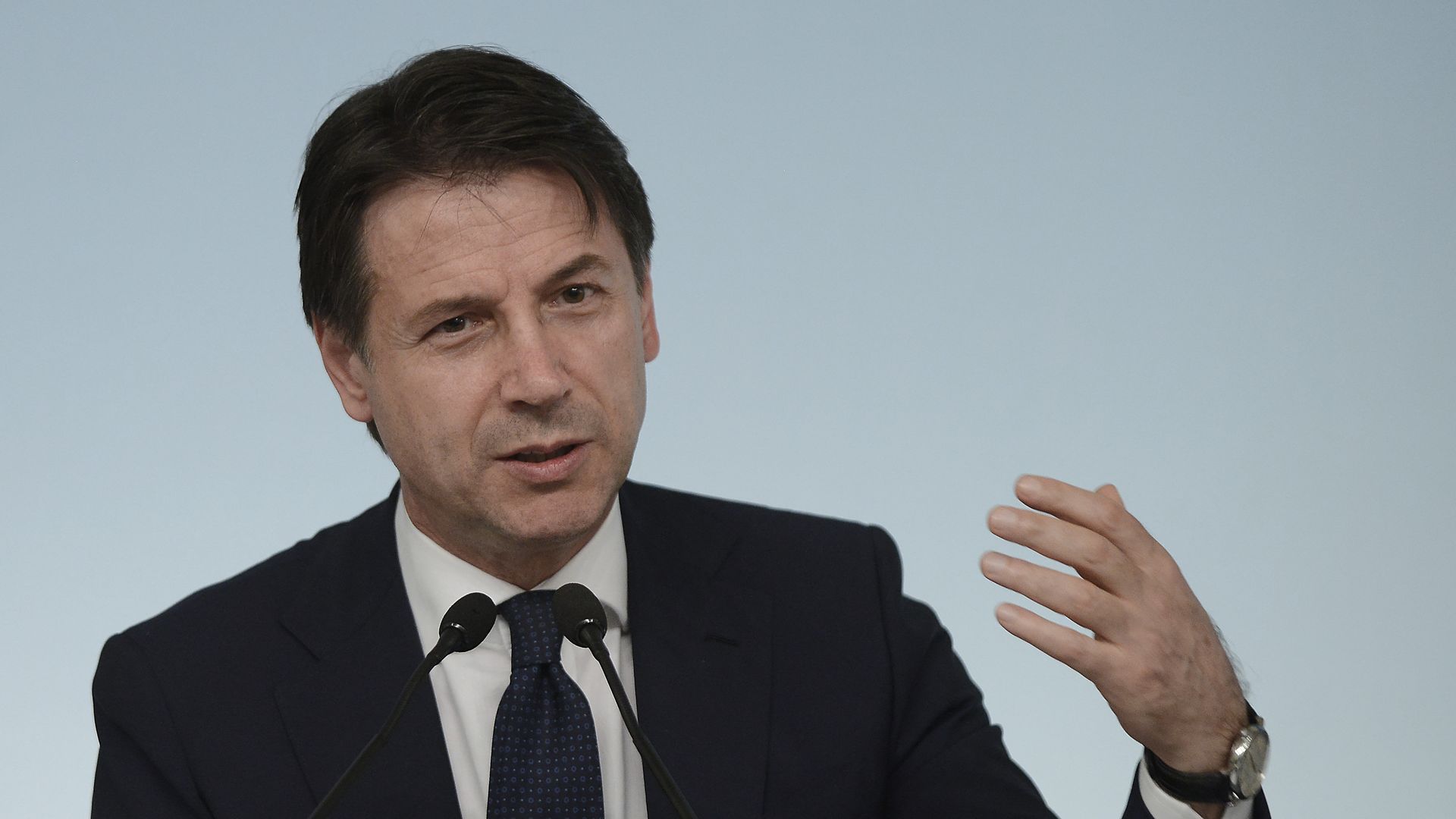 italian prime minister giuseppe conte