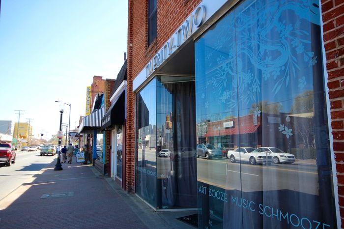 twenty two plaza midwood