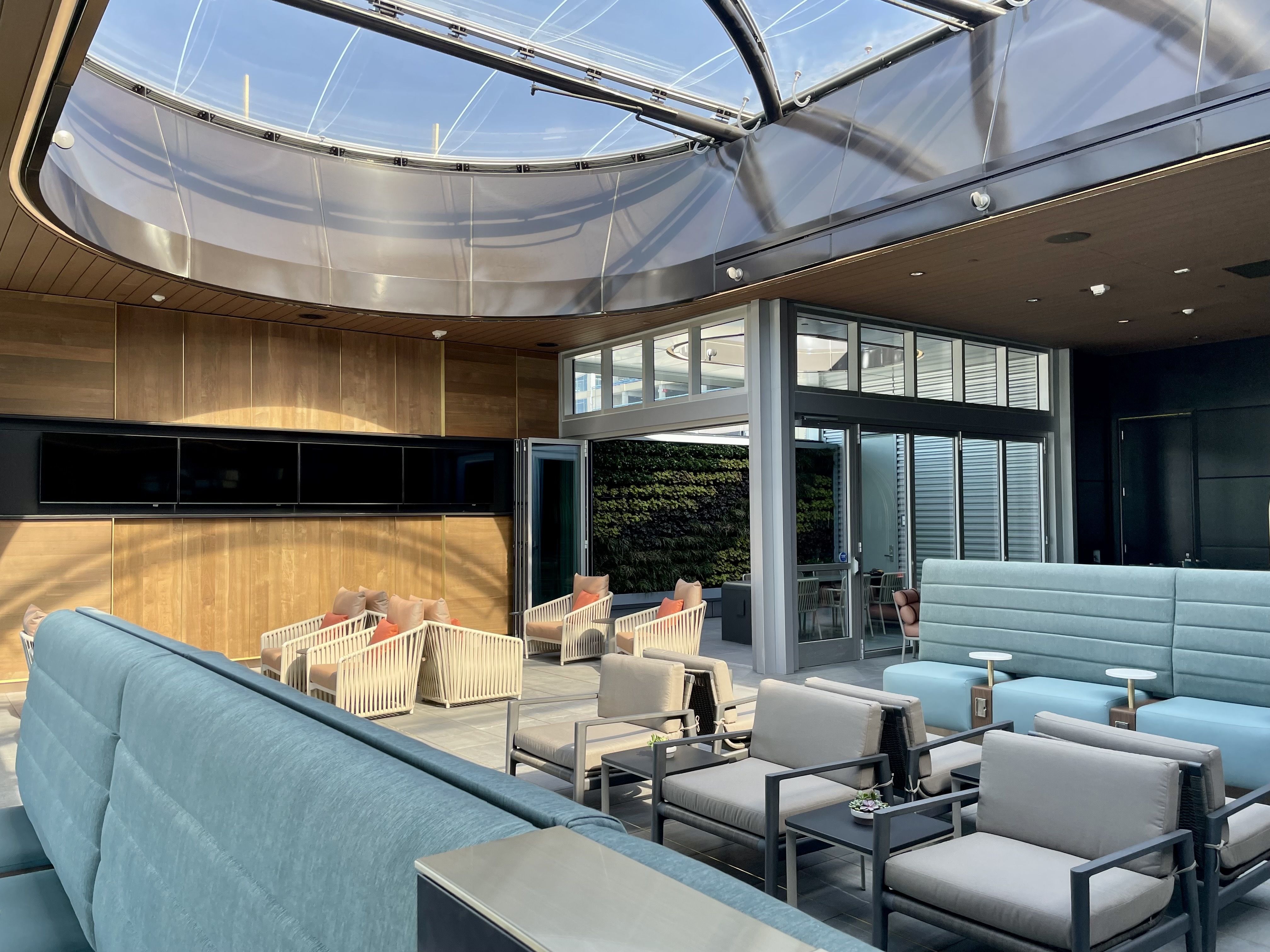 A First Look at the New Delta Sky Club Lounge in Minneapolis - AFAR